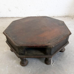8 corner full patina low table